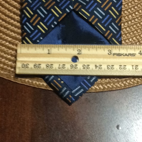 T.Harris ..London...accepting offers - Picture 5 of 7